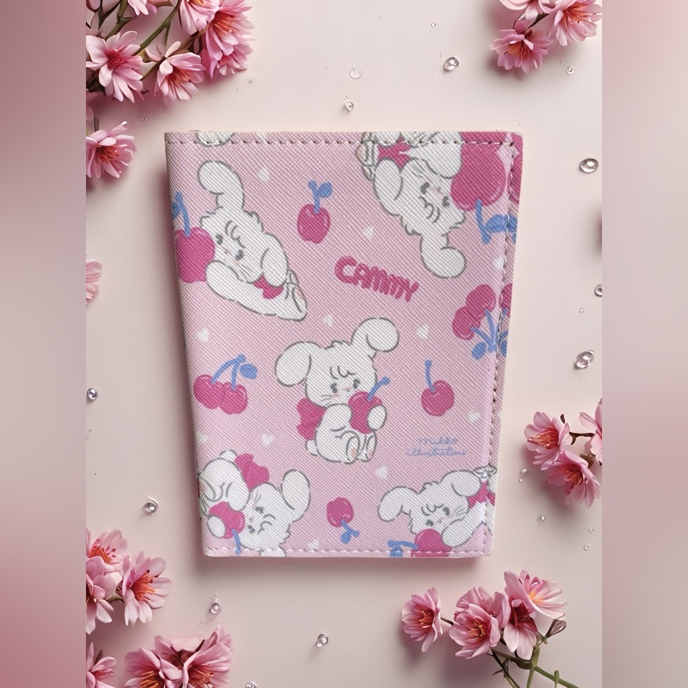 Travel in style with a touch of cuteness!